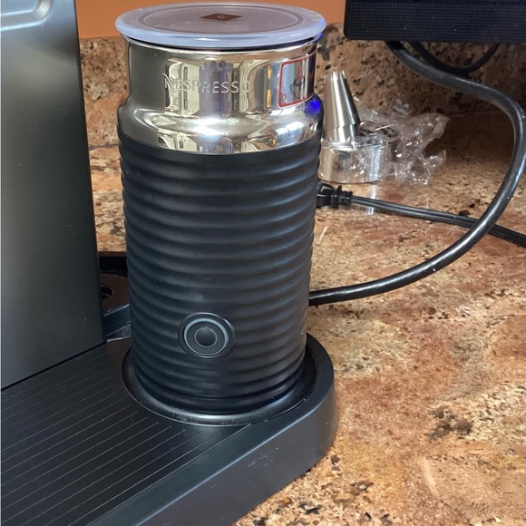 Nespresso Black Milk Frother Replacement - Picture 1 of 4